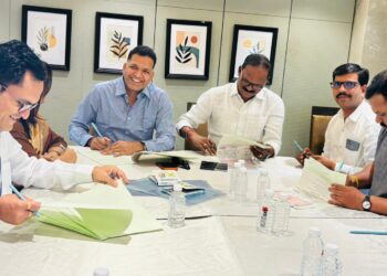 वेळ कोणासाठी थांबत नाही, त्यामुळे कामालाही थांबवू नका : महेंद्रशेठ घरत