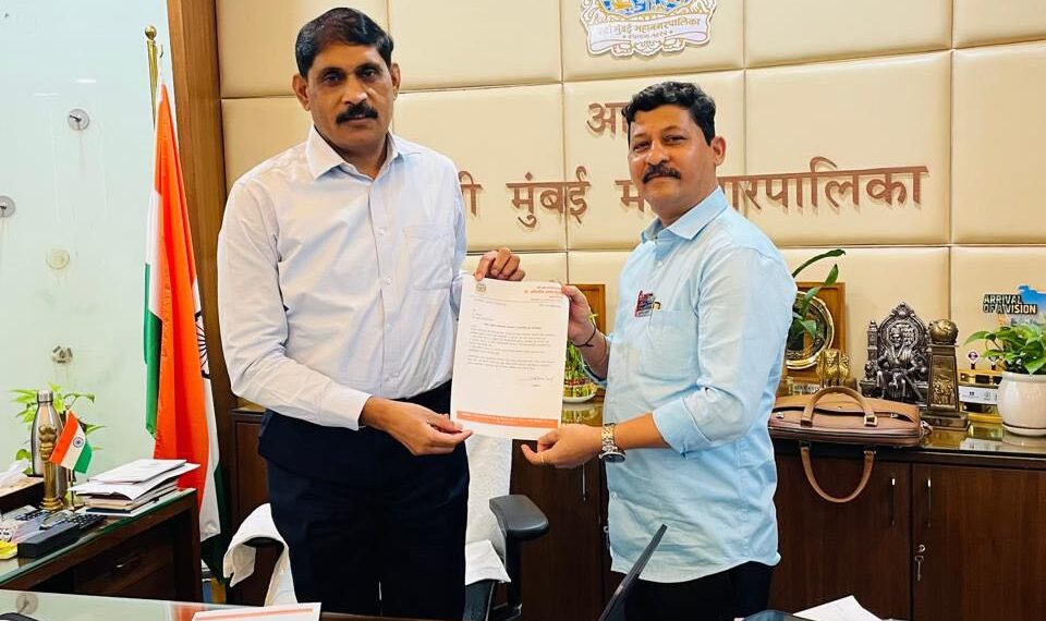 अभ्यासिका व वाचनालयासाठी मनसे नगरसेवक अभिजीत देसाई आग्रही