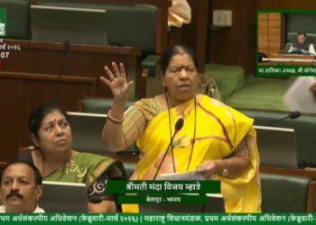 पामबीचवर बेकायदा जाहिरात फलकांच्या सुळसुळाटाविषयी आमदार मंदाताई म्हात्रे यांची लक्षवेधी