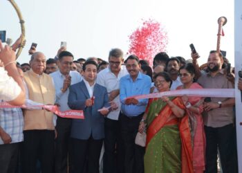 सागरी वाहतुकीत महाराष्ट्राची झेप; मुख्यमंत्री फडणवीस यांची महत्त्वाकांक्षी योजना साकार