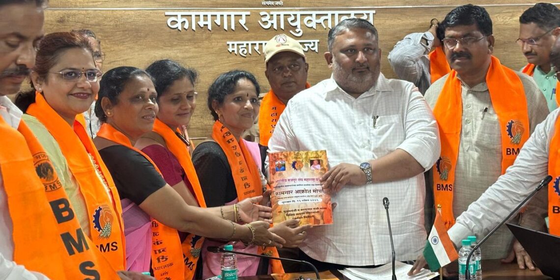 कामगारांचे प्रश्न सोडविण्यासाठी शासन कटिबद्ध : कामगार मंत्री ॲड आकाश फुंडकर