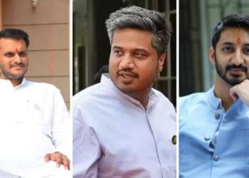 एकीकडे बारामतीत पोटनिवडणुकीचे मतदान, दुसरीकडे पवारांच्या नव्या पिढीमध्ये कलगीतुरा!