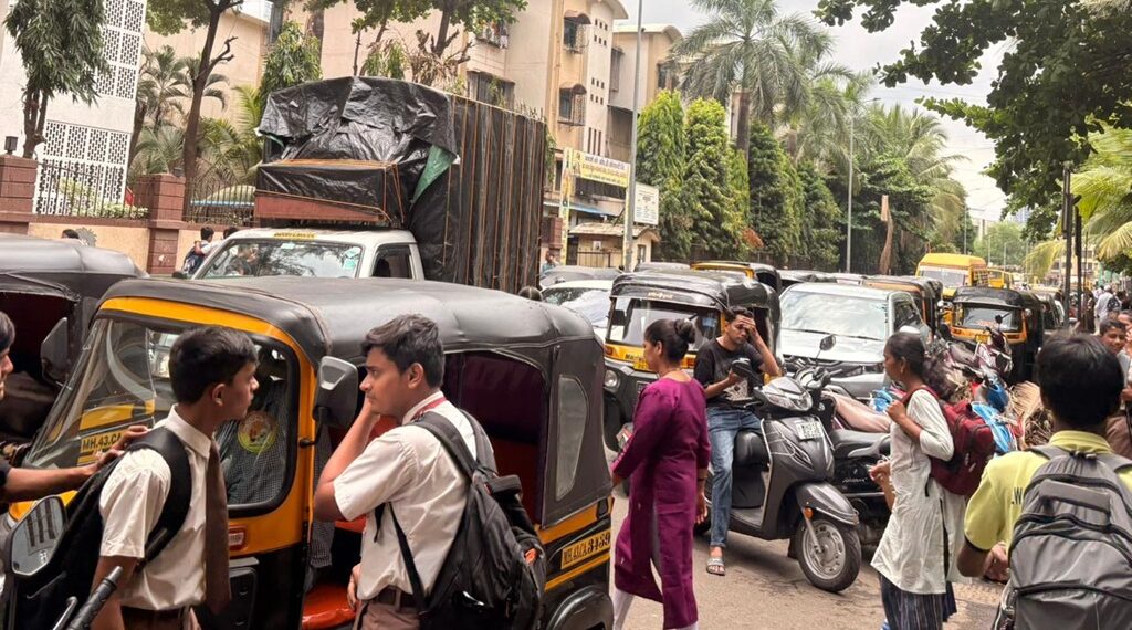 घणसोलीतील दररोजच्या वाहतूक गोंधळावर मनसेचा आवाज