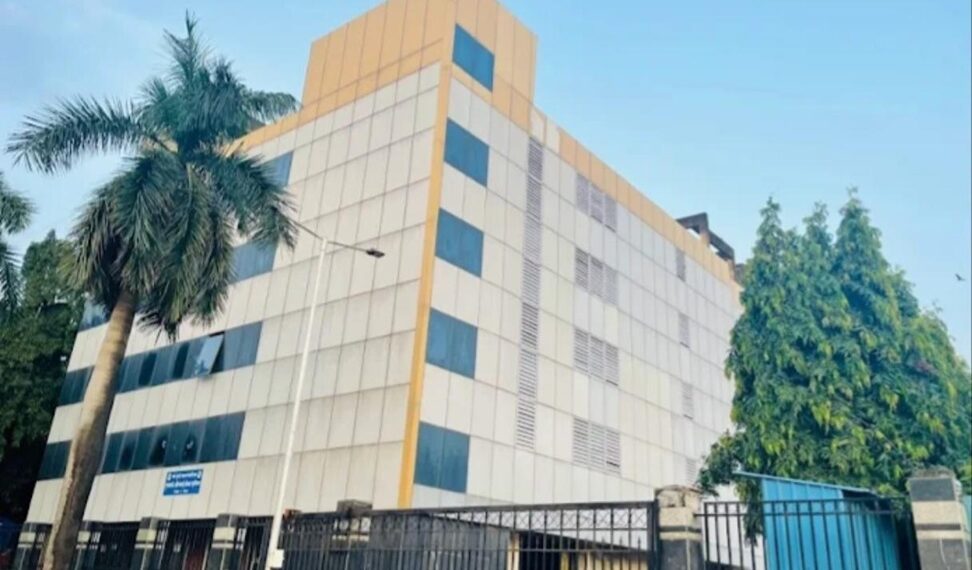 मनपा सभागृहांचे डिपॉझिट अडकल्याने सर्वसामान्य नागरिक त्रस्त