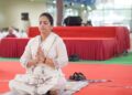 आरोग्यप्रेमी नागरिकांच्या एकत्रित उदंड सहभागातून आंतरराष्ट्रीय योग दिन उत्साहात