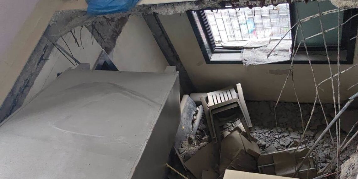 कोपरखैरणे येथील इमारतीचा स्लॅब कोसळला