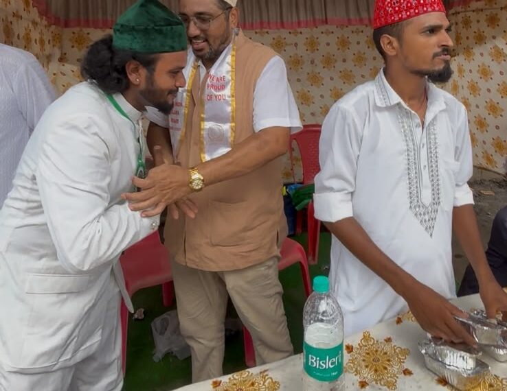 तुर्भेत जश्न-ए-ईद मिलादुन्नबी मिरवणुकीत हाजी शहनवाज खान यांची प्रमुख उपस्थिती