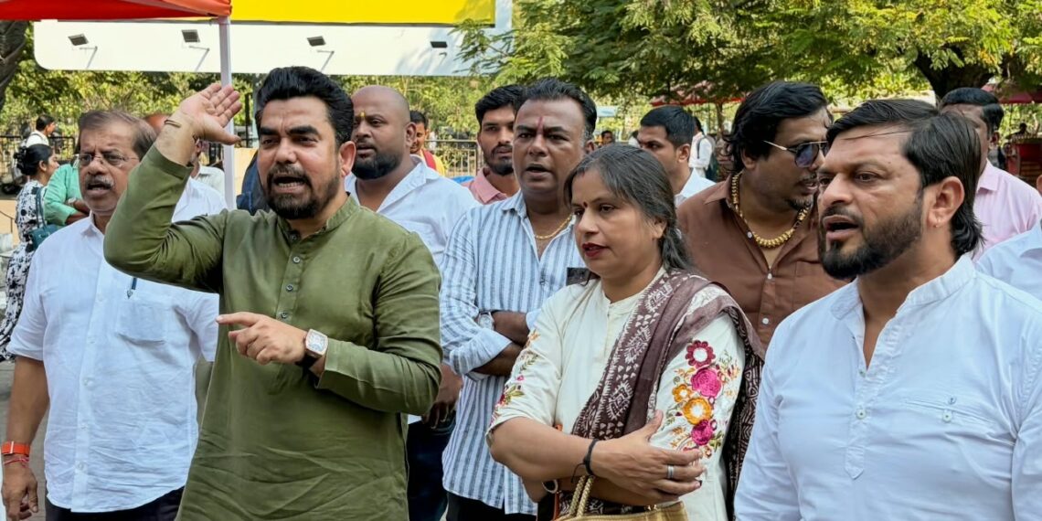 वाशीत मनसेचा एल्गार! ‘ज्ञानेश कुमार, राजीनामा द्या’; स्वाक्षरी मोहिमेतून संतापाचा उद्रेक