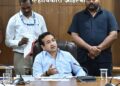 दुष्काळावर मात करण्यासाठी तलावांतील गाळ काढण्याची विशेष मोहीम राबवा!