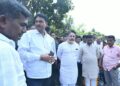 दुष्काळाच्या पार्श्वभूमीवर आमदार निलेश राणेंची पडवेतील थोरल्या बंधाऱ्याची पाहणी !